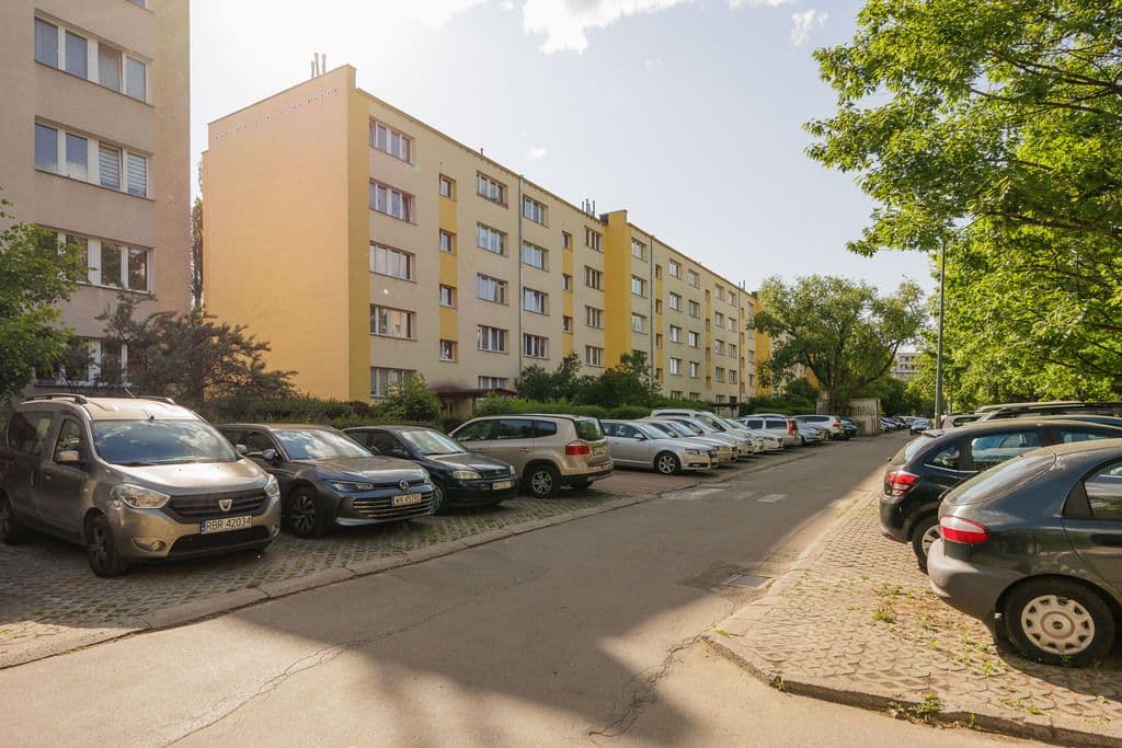 Trzypokojowe mieszkanie z balkonem w zielonym Mokotowie – 17