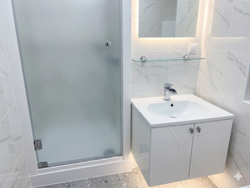 Солнечная комната с отдельной кухней в отличном месте – 6