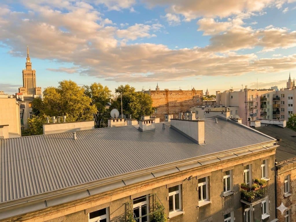 Солнечная комната с отдельной кухней в отличном месте – 7