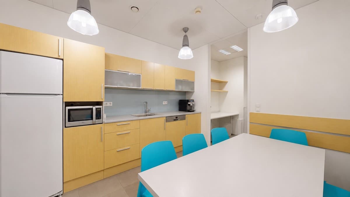 Nowoczesny lokal biurowy 317 m² w Żoliborzu – 8