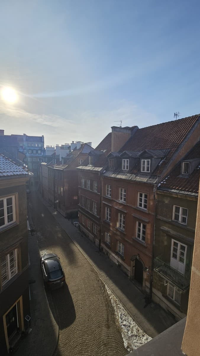 Klimatyczne 3-pokojowe mieszkanie w centrum – 23