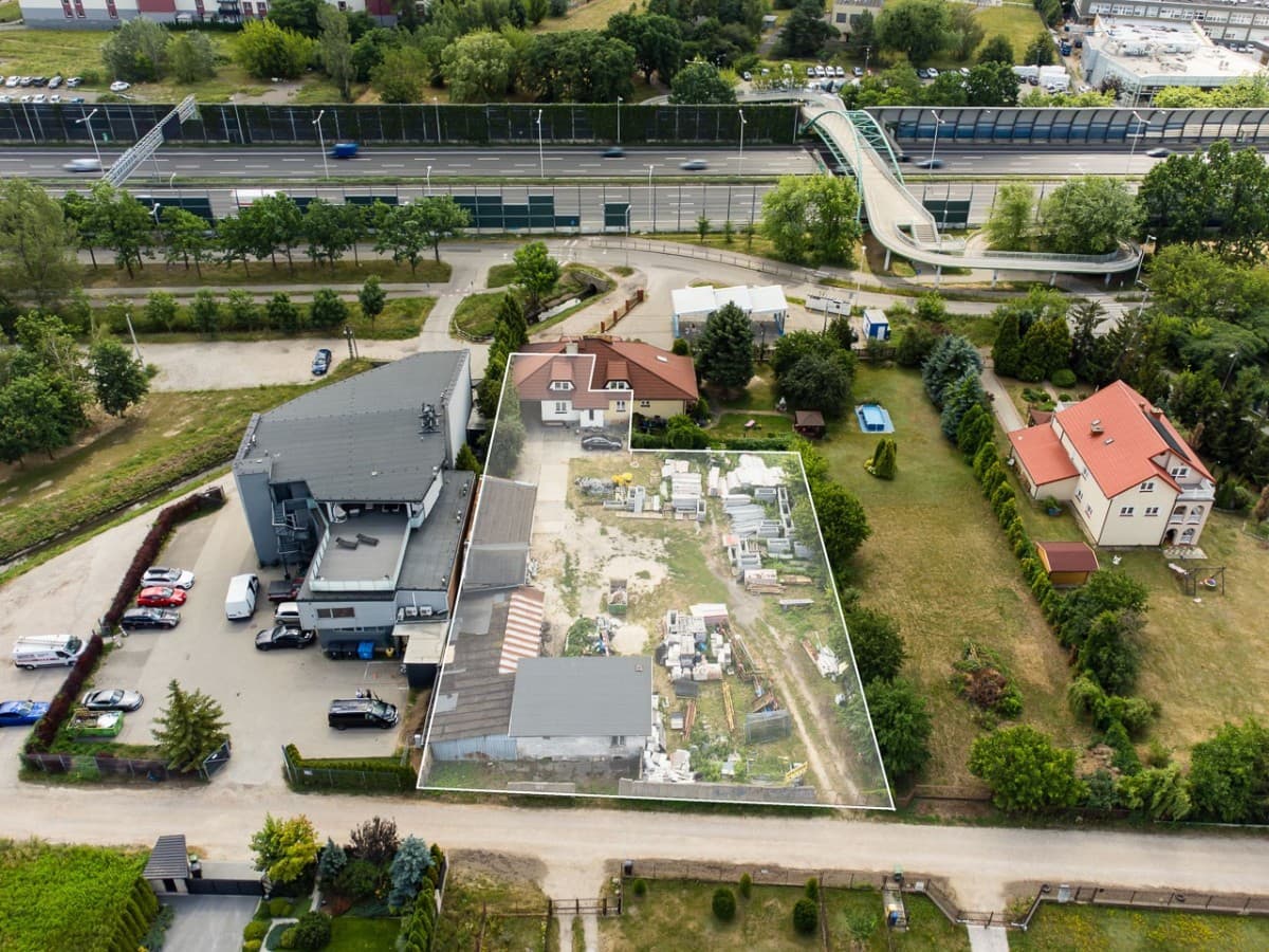 Działka inwestycyjna z zabudową usługową w Białołęce – 16