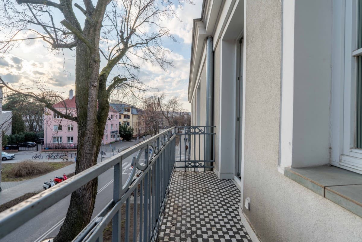 Stylowe, odremontowane mieszkanie w historycznych Starych Bielanach – 9