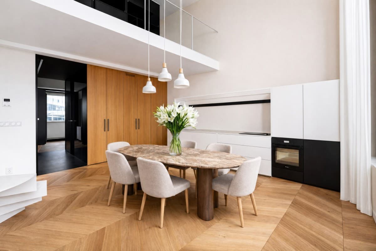 Zjawiskowy loft w tętniącej życiem Pradze Północ – 4