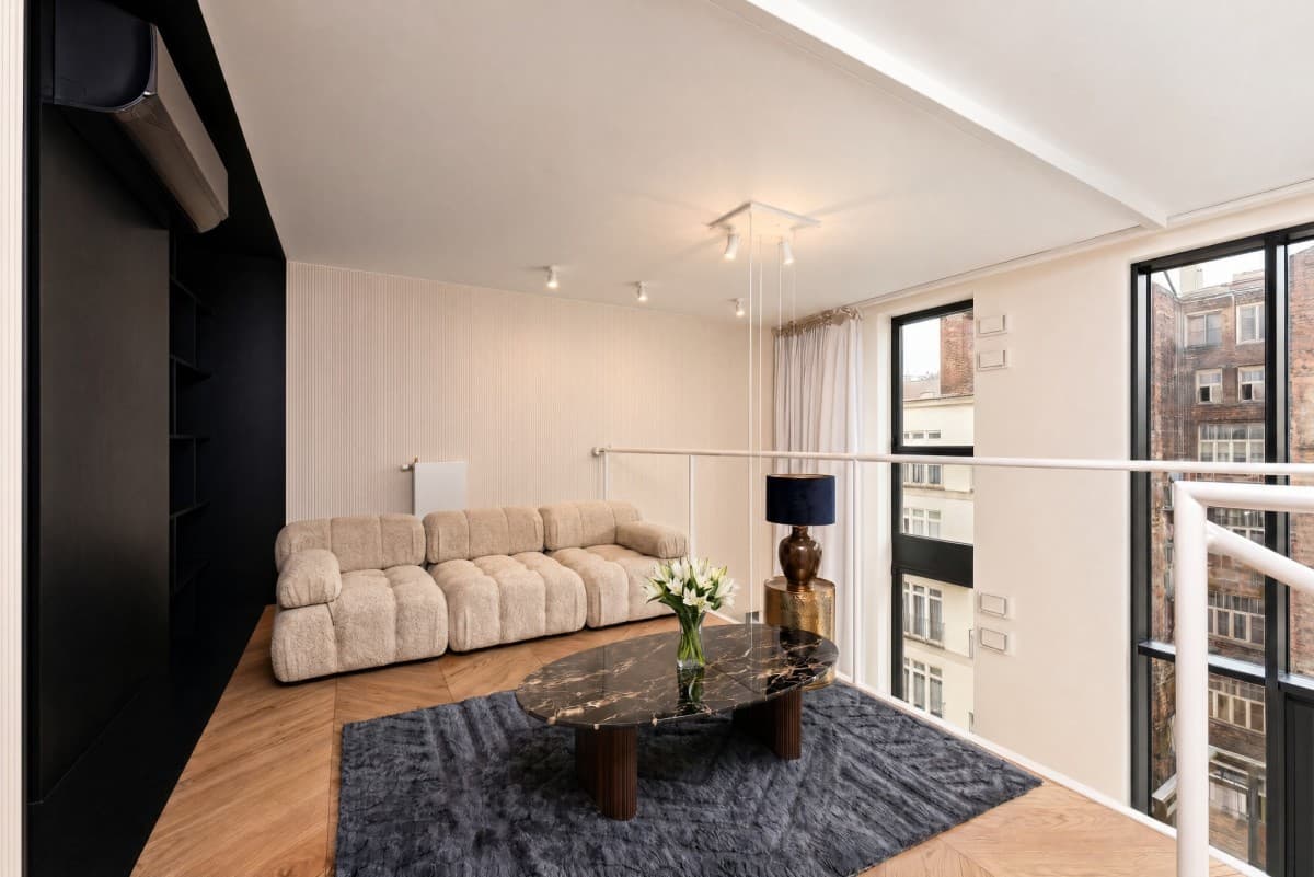 Zjawiskowy loft w tętniącej życiem Pradze Północ – 13