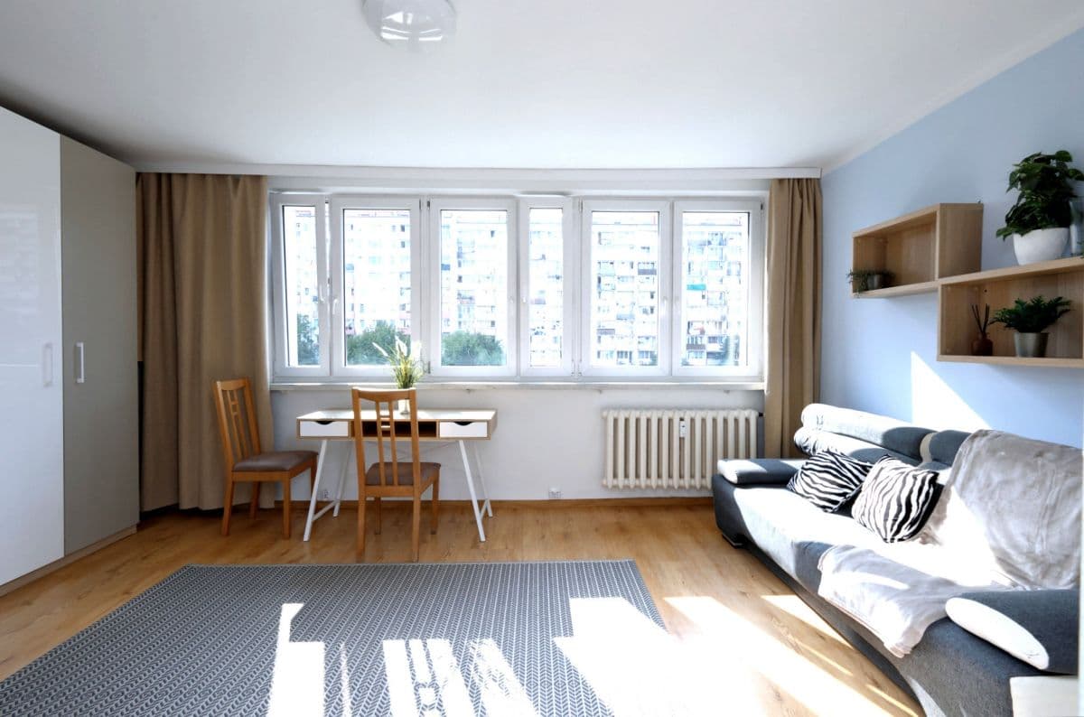 Umeblowana kawalerka, 850m do metra, niskie koszty – 1