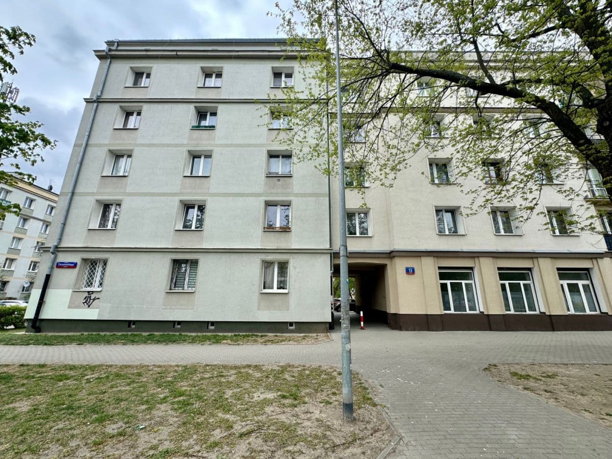 Kawalerka z potencjałem na 2 pokoje – 18