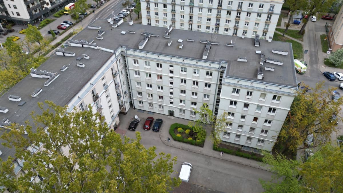 Kawalerka z potencjałem na 2 pokoje – 19