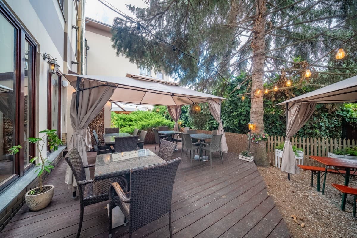 Działająca restauracja z zaufaną klientelą – 5