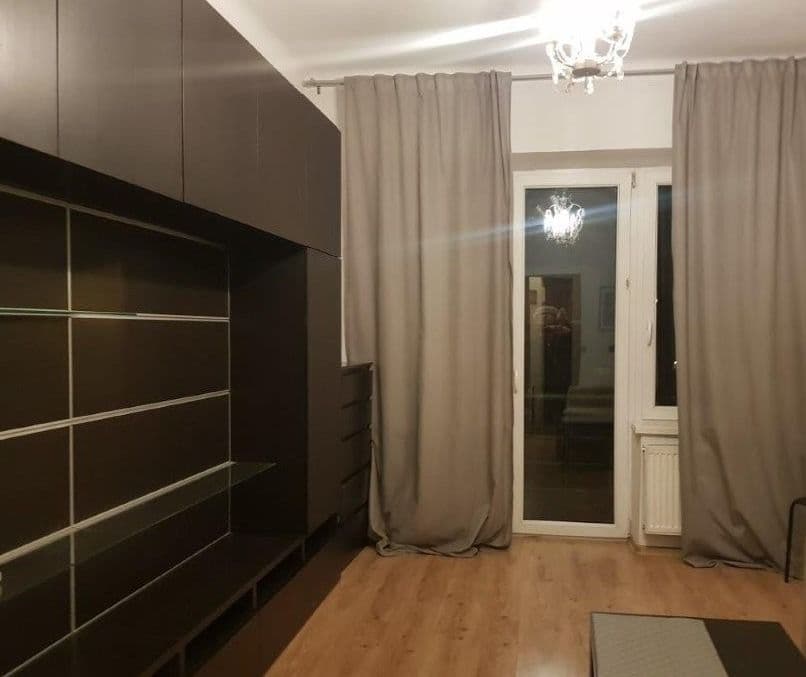 Kawalerka do wynajęcia na Starych Bielanach – 1