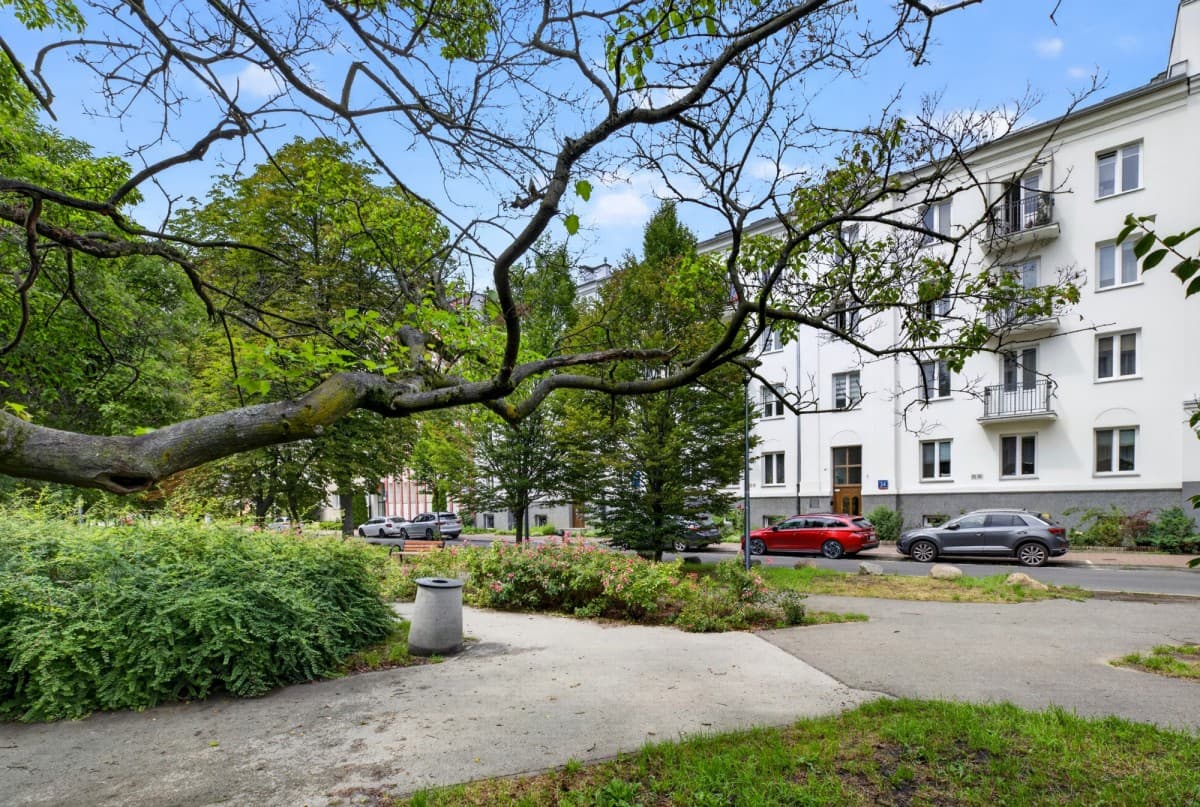 Klimatyczne 2-pokojowe mieszkanie w kamienicy – 27