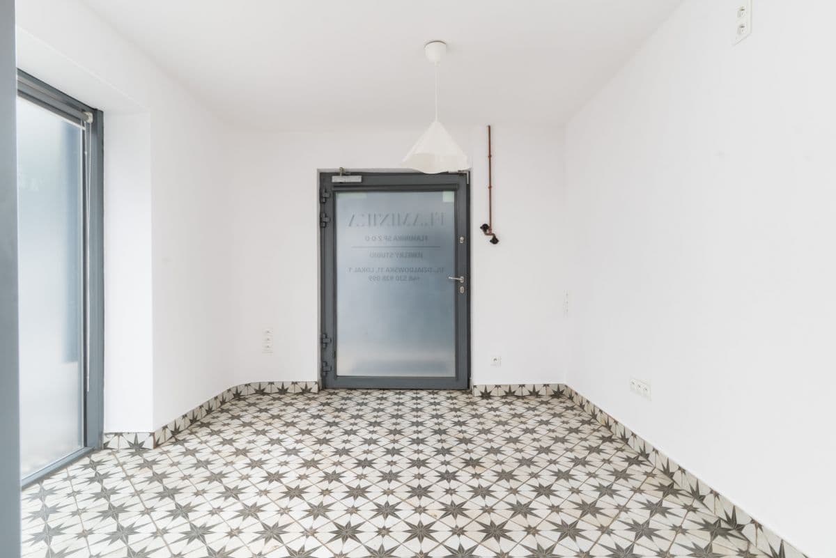 Lokal użytkowy parterowy z dostępem do ogródka – 5
