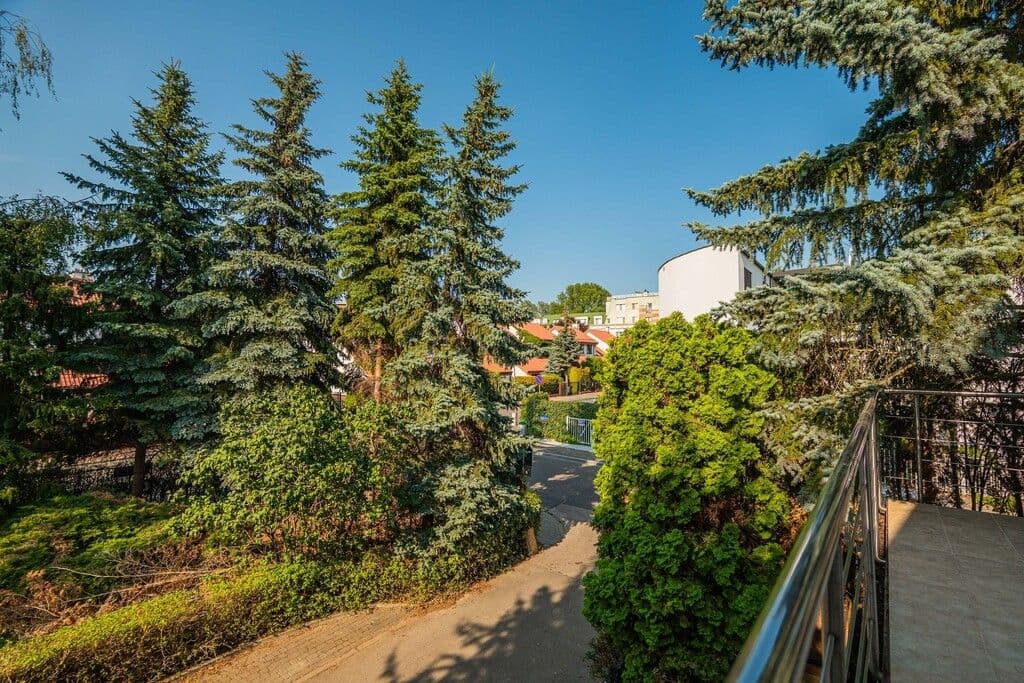 Willa w stylu art deco z ogrodem i tarasem – 1