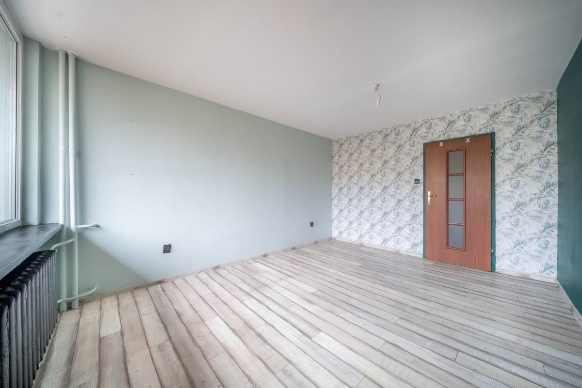 Spacious 4-room apartment near Bemowo Metro – 7