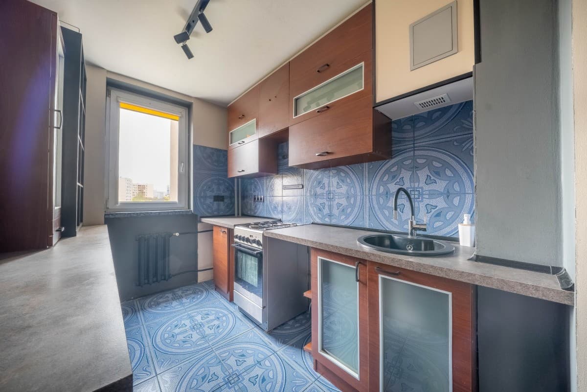 Spacious 4-room apartment near Bemowo Metro – 14
