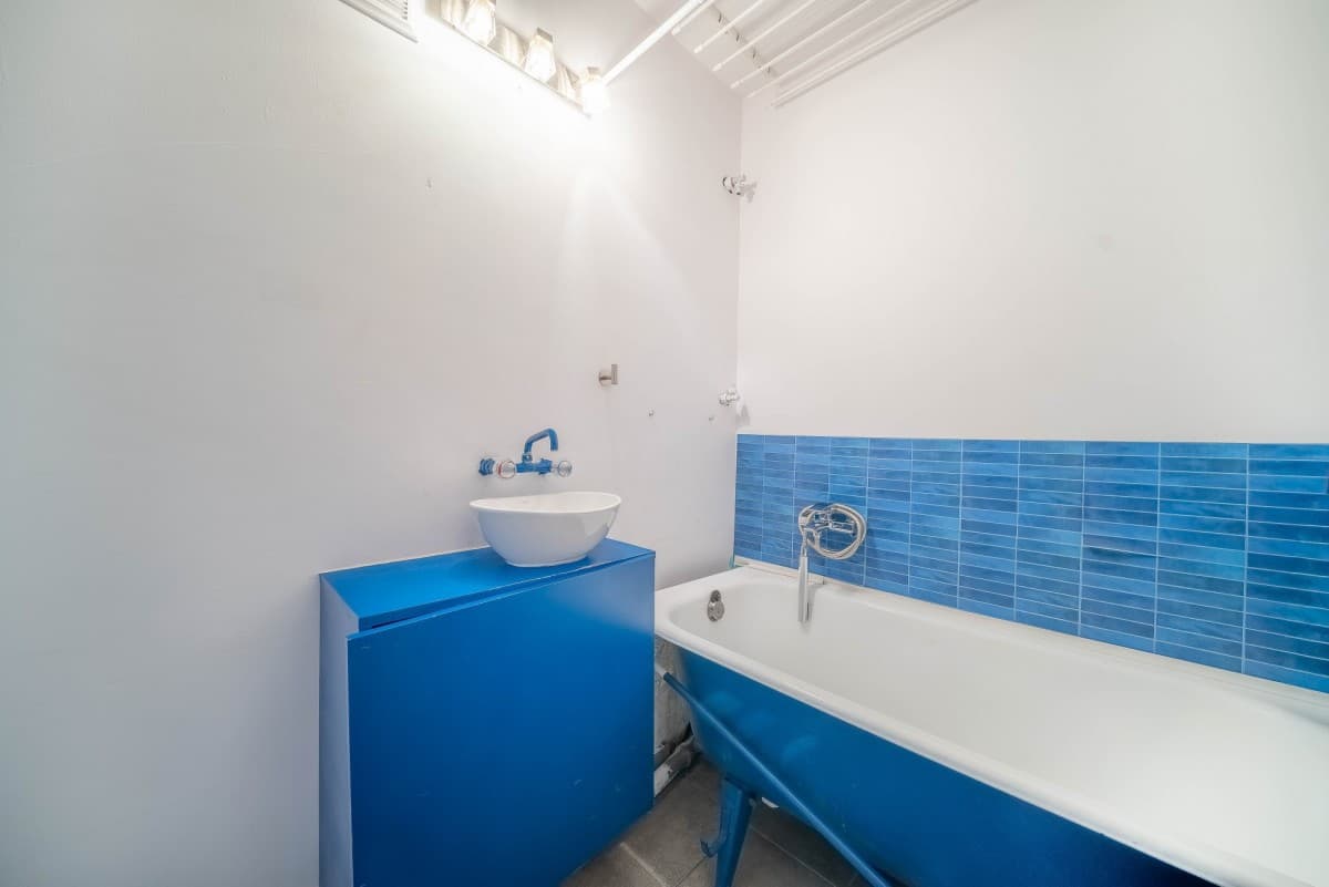 Spacious 4-room apartment near Bemowo Metro – 18
