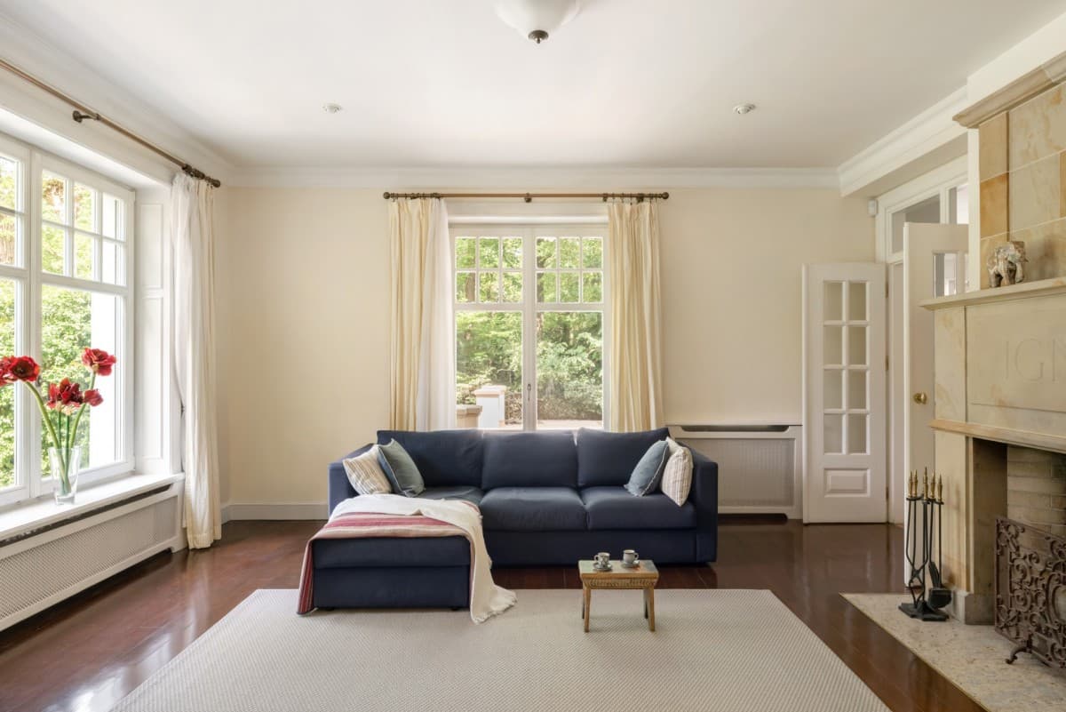 Elegant residence with park-like garden in Konstancin – 7
