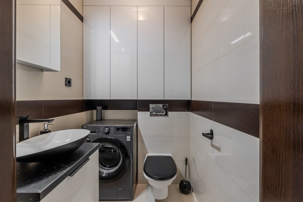 Newly renovated apartment with 4th room potential – 17