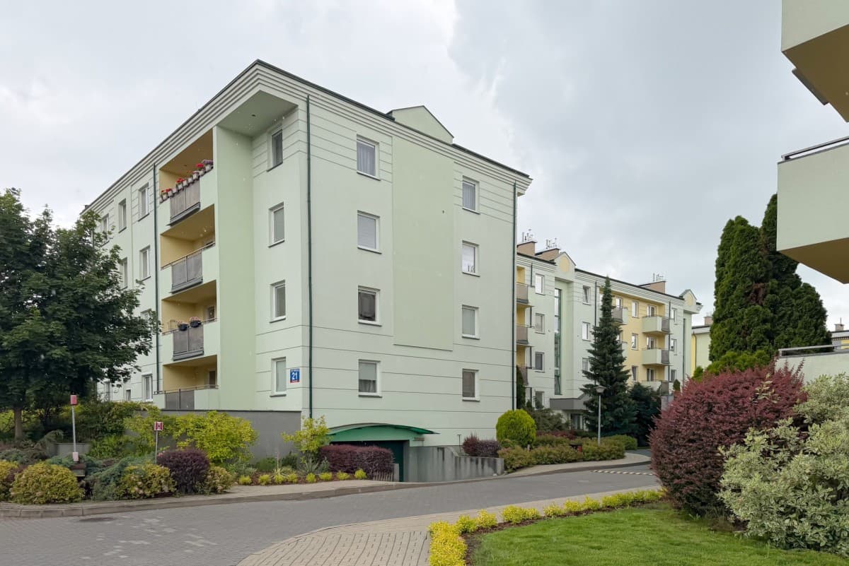 Newly renovated apartment with 4th room potential – 19