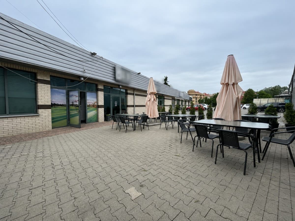 Versatile 254 m² office space in Konstancin – 1