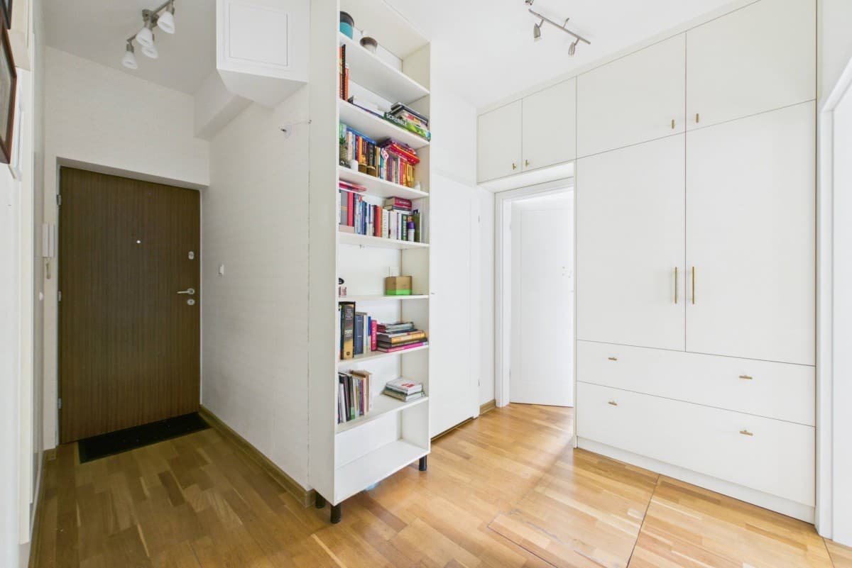Charming 3-room apartment in tranquil Rembertów – 16