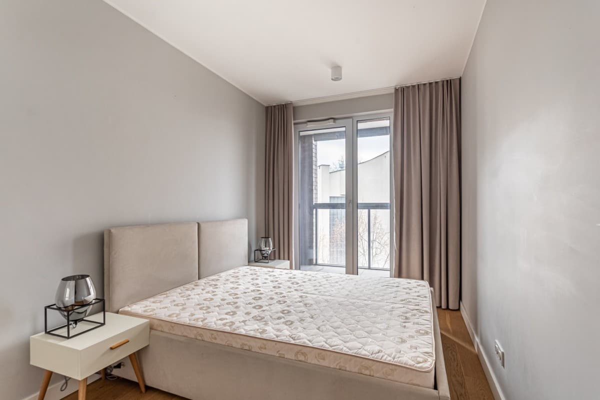 Stylish 3-bedroom apartment with two terraces near Szwedzka Metro – 1
