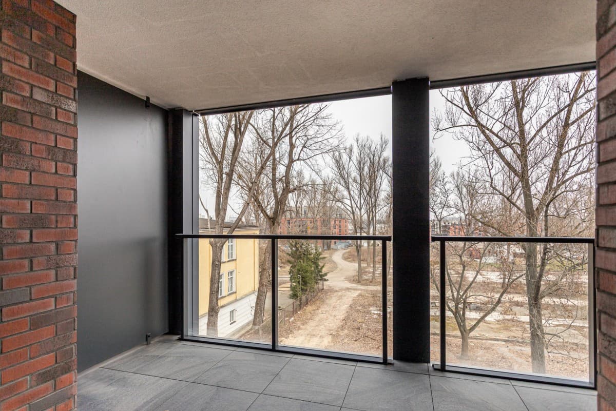Stylish 3-bedroom apartment with two terraces near Szwedzka Metro – 10
