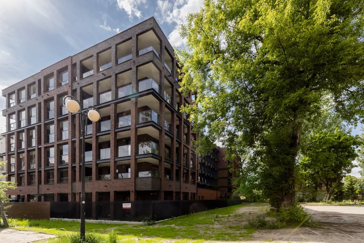 Stylish 3-bedroom apartment with two terraces near Szwedzka Metro – 11