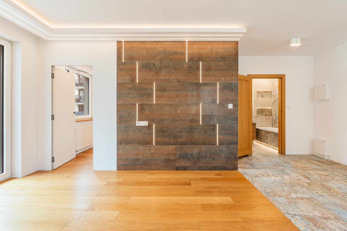 Modern 2-room apartment with balcony in Ursus – 3
