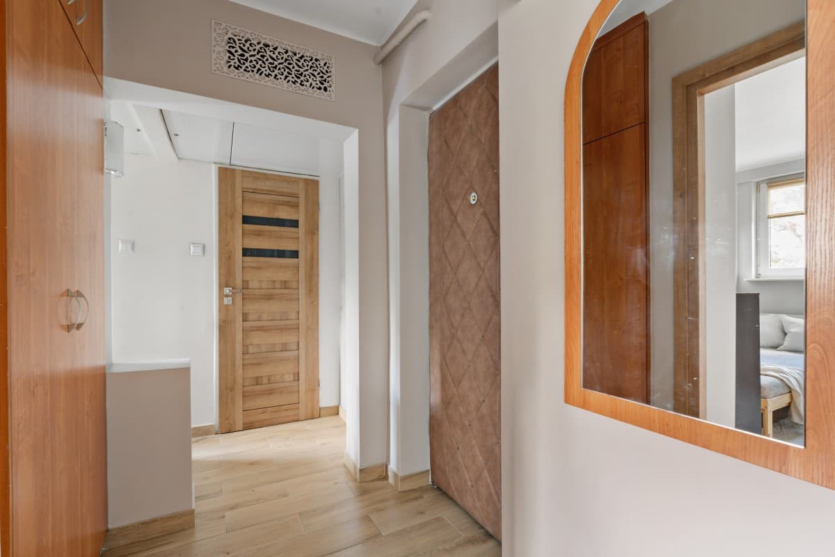 2-bedroom apartment near train station in Ursus – 9