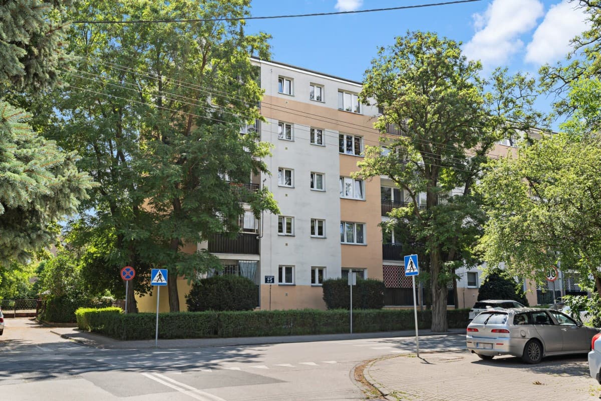 2-bedroom apartment near train station in Ursus – 11