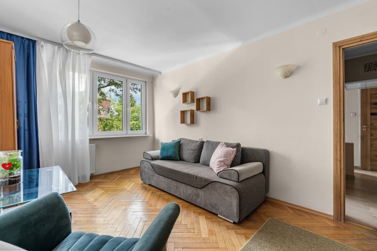 2-bedroom apartment near train station in Ursus – 2