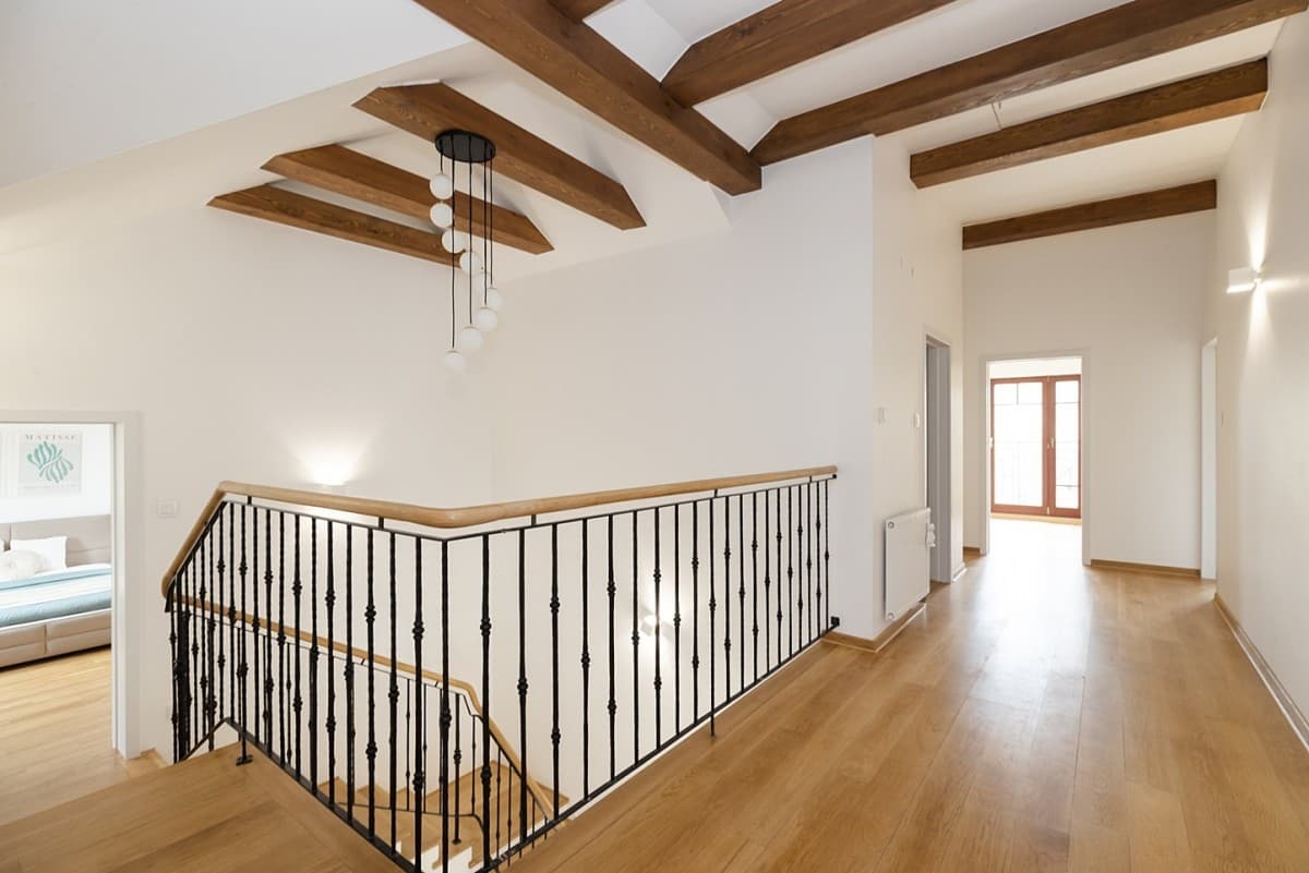 Spacious family home with winter garden in Konstancin – 18