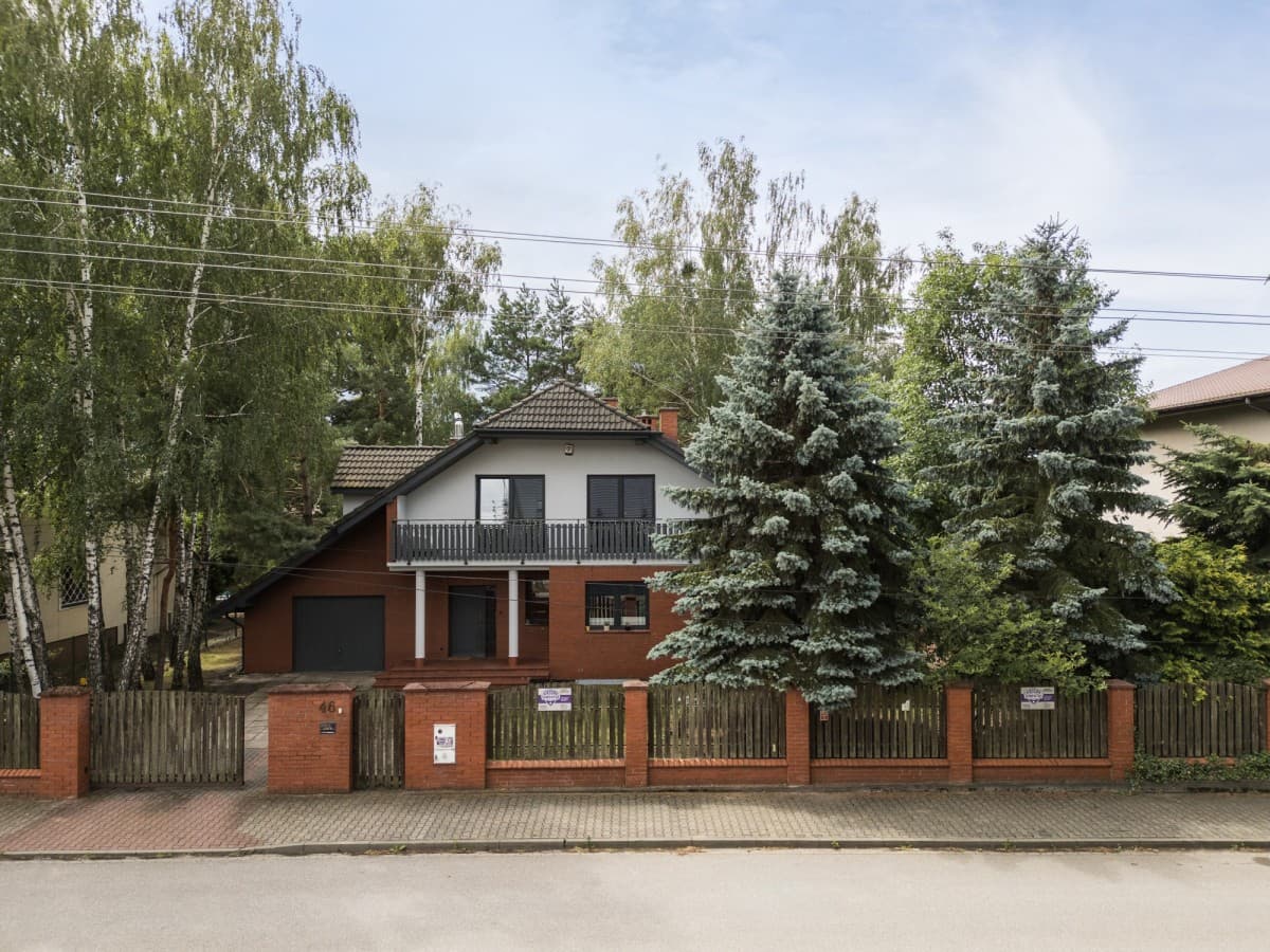 luxurious residence with independent guest apartment – 28