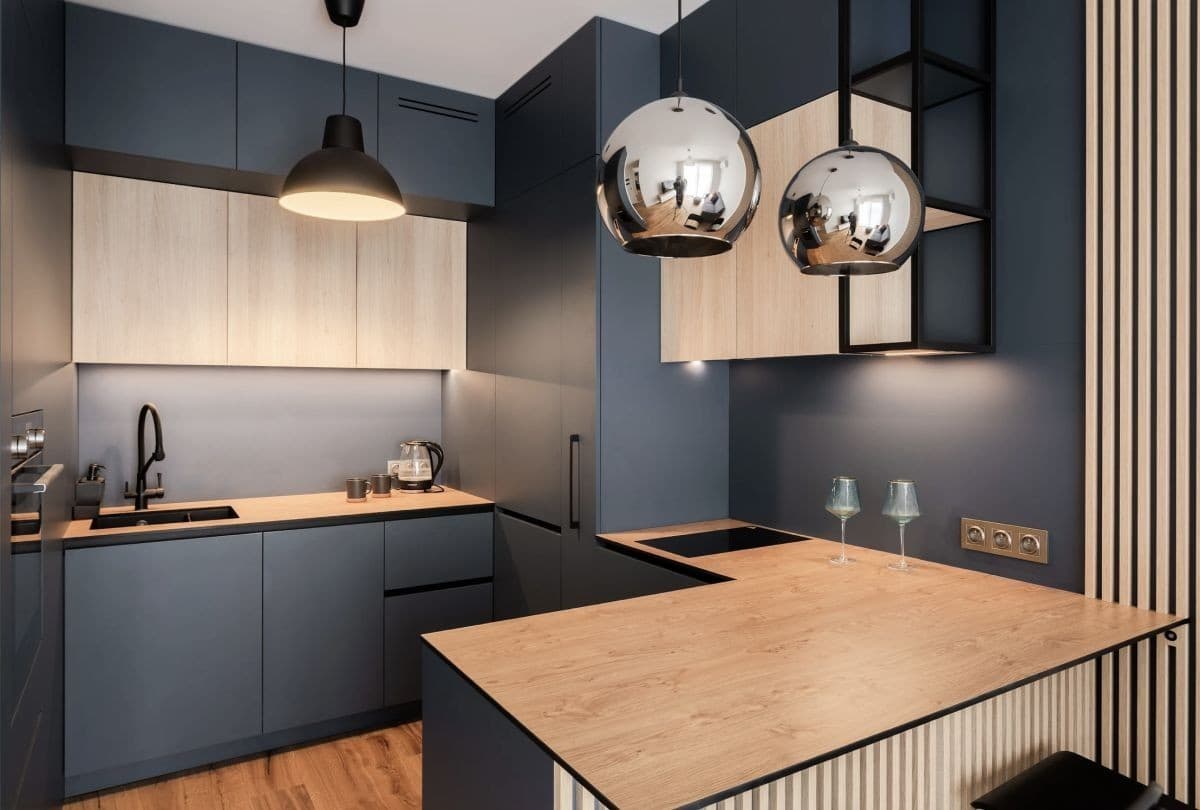 Modern 2-room apartment with balcony and AC – 1