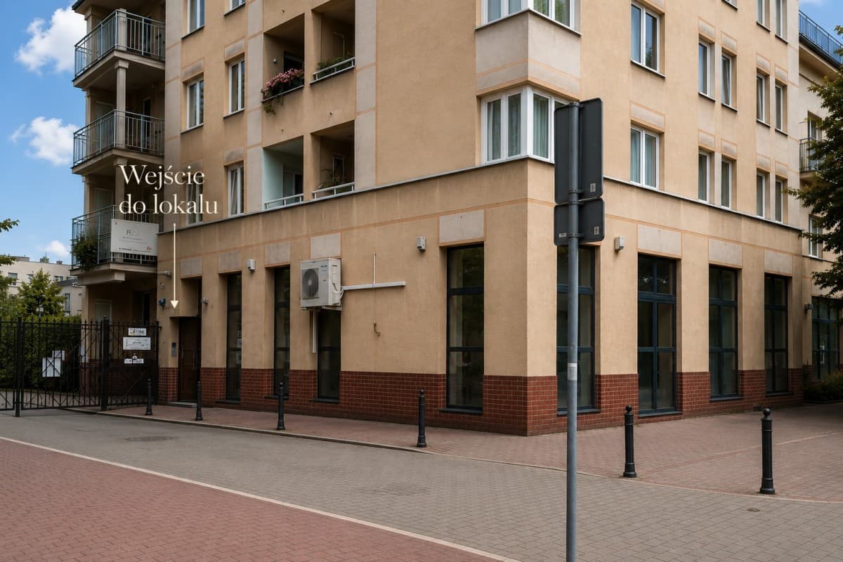 Two-level commercial space in central Warsaw – 1