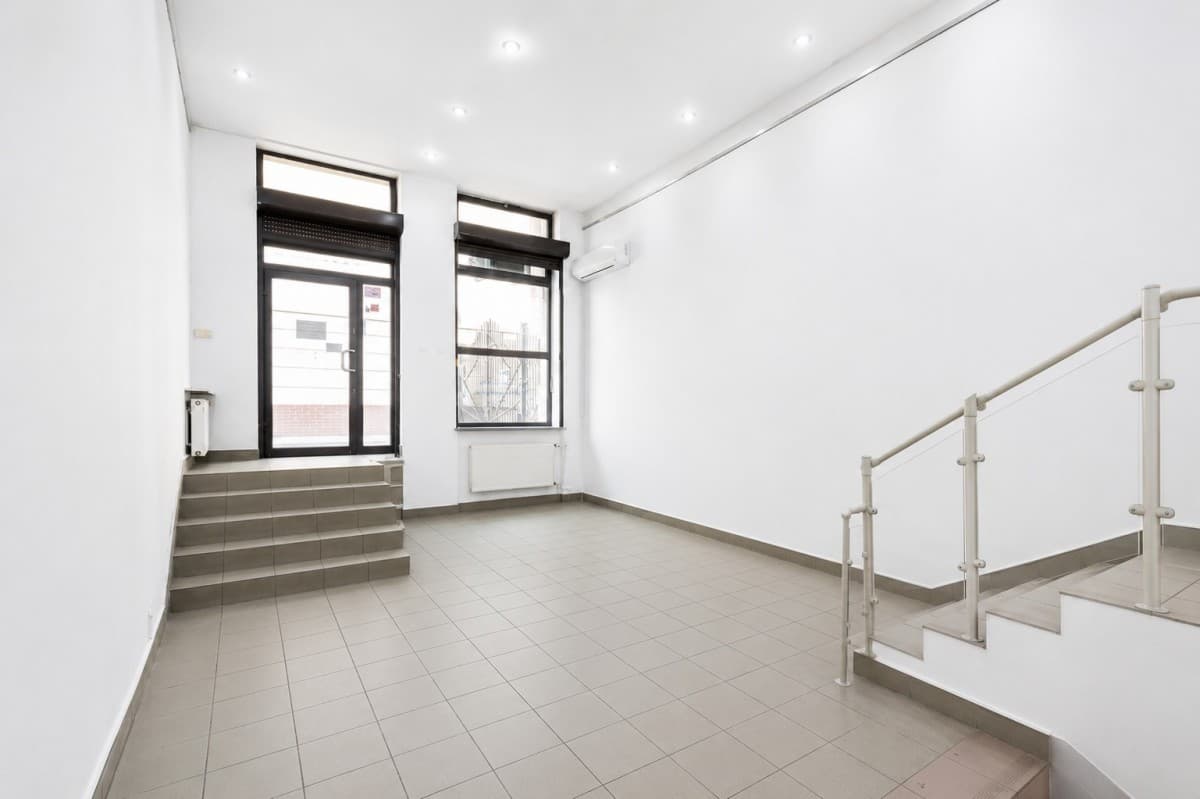 Two-level commercial space in central Warsaw – 4