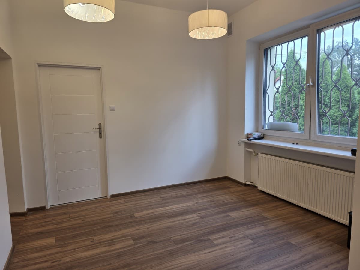 Renovated office and warehouse near Miedzeszyn station – 5