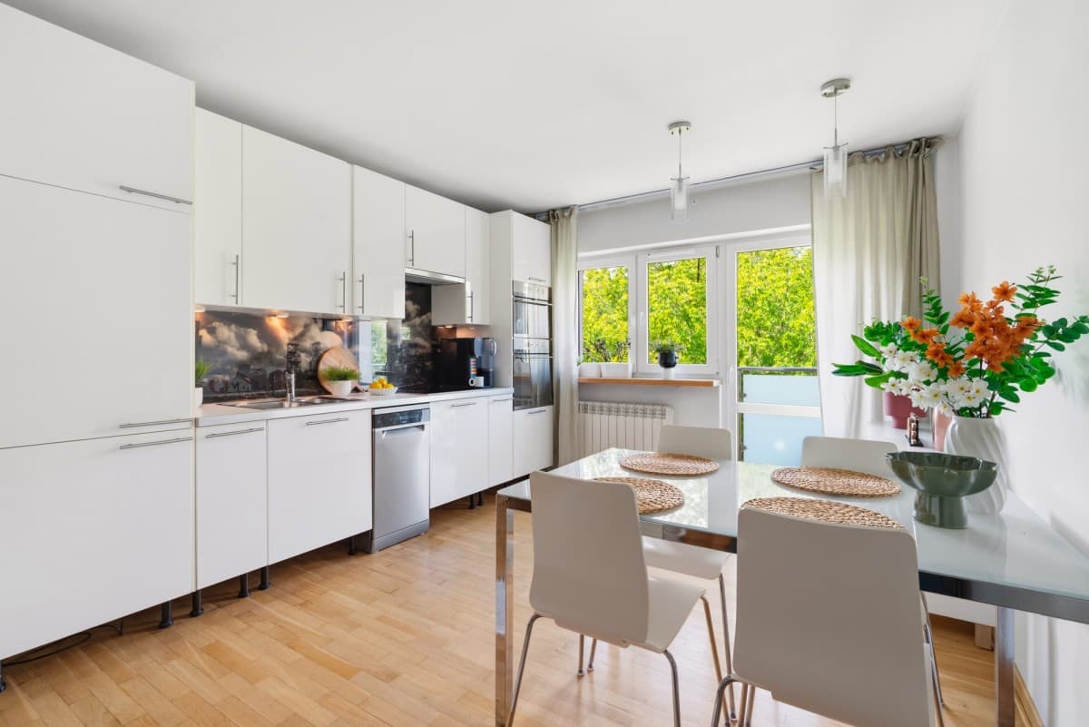 Functional 3-room apartment with balcony in Bielany – 1