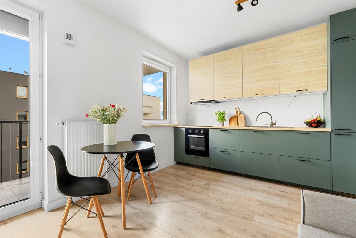 Fully equipped studio with balcony, near WKD station – 1