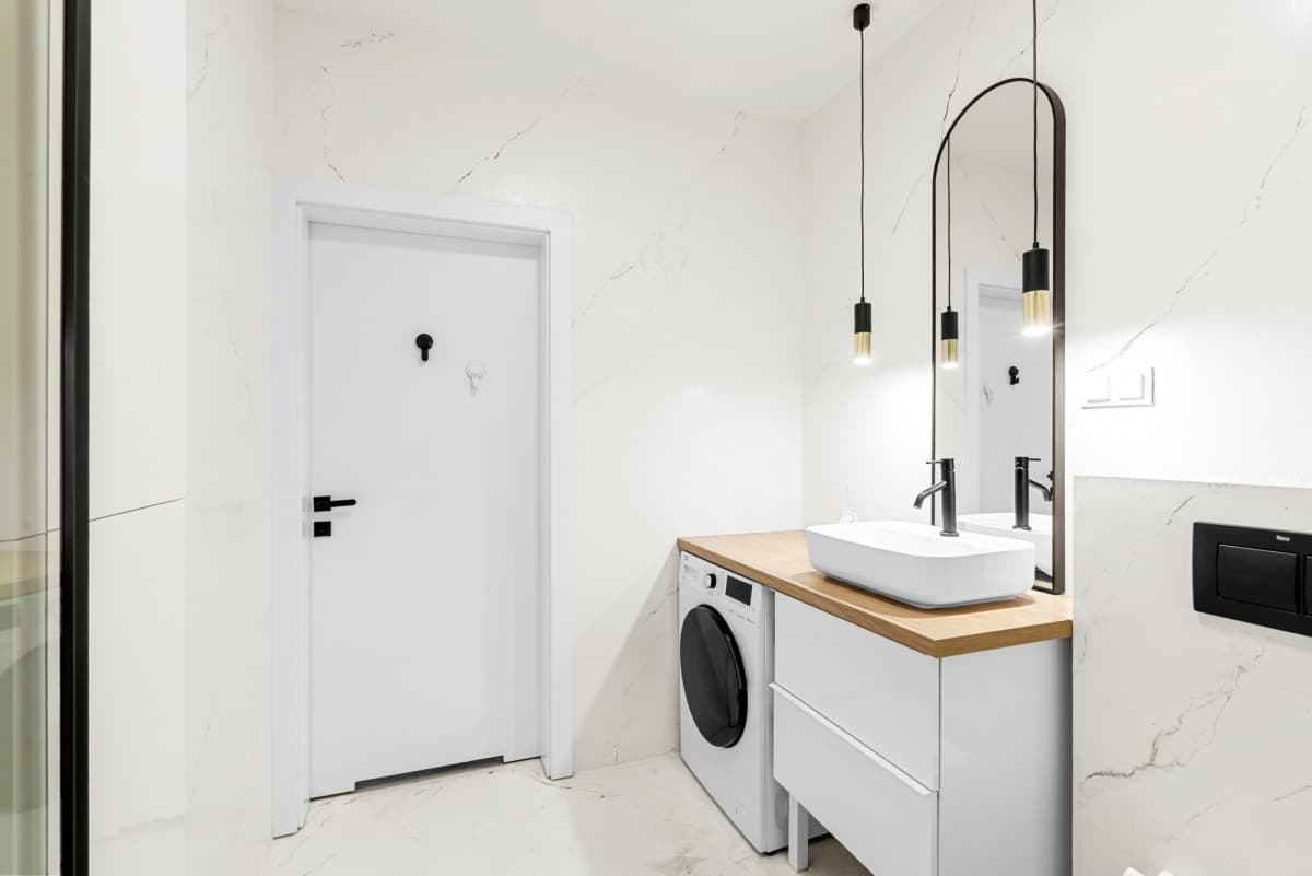 Fully equipped studio with balcony, near WKD station – 10