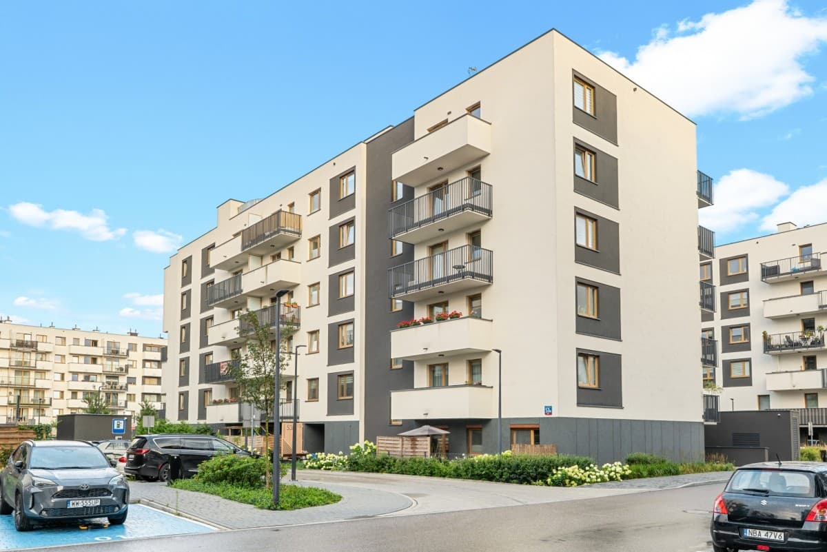Fully equipped studio with balcony, near WKD station – 14