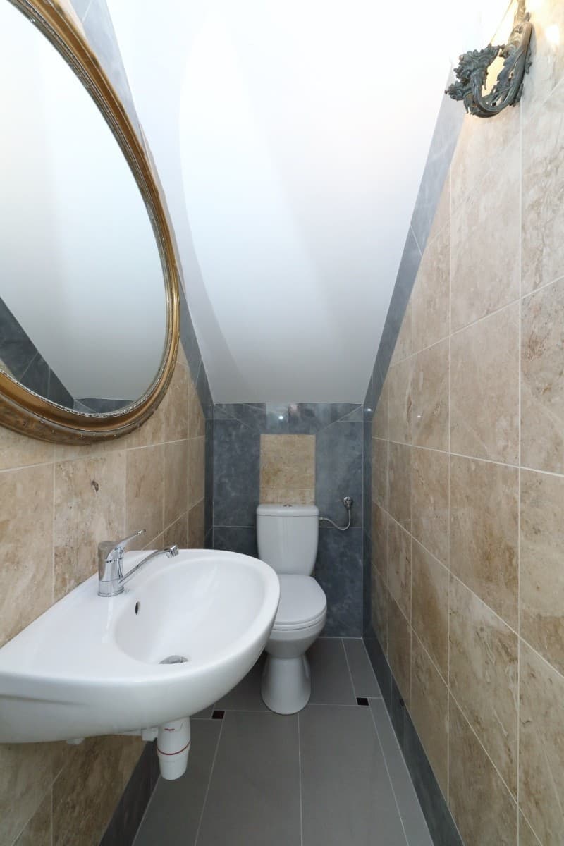 Fully renovated office space near Metro Zacisze – 15