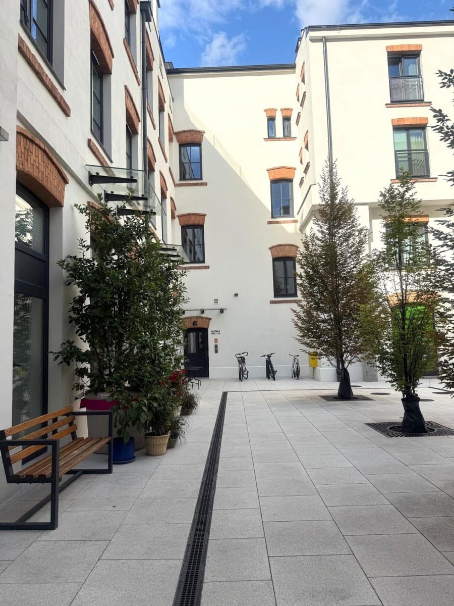 Stylish apartment in prestigious Kłopotowskiego No11 – 15