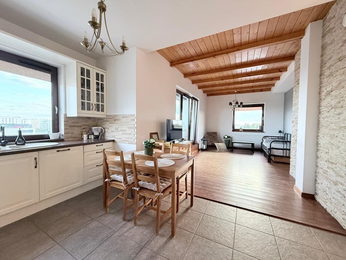 Spacious 2-level apartment in closed estate – 3
