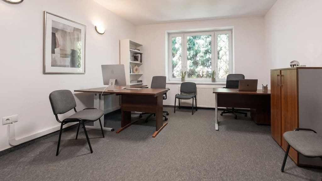 Spacious 7-room twin house, ideal for office – 9