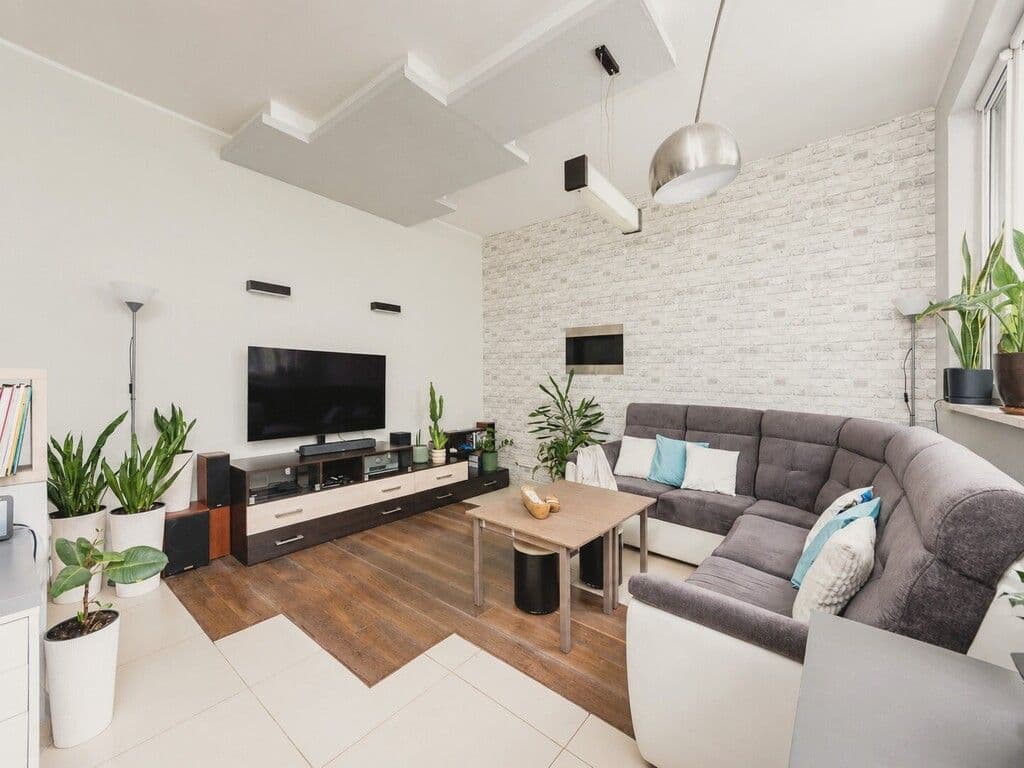 Unique apartment with private entrance on Żoliborz – 2