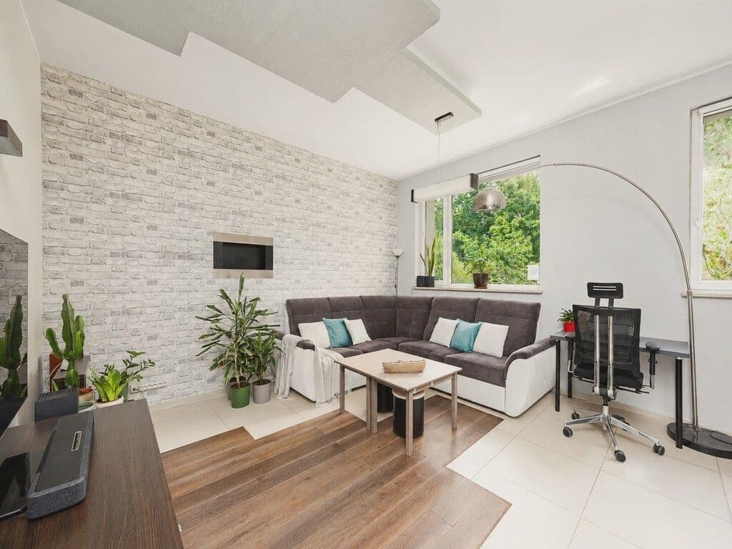 Unique apartment with private entrance on Żoliborz – 3