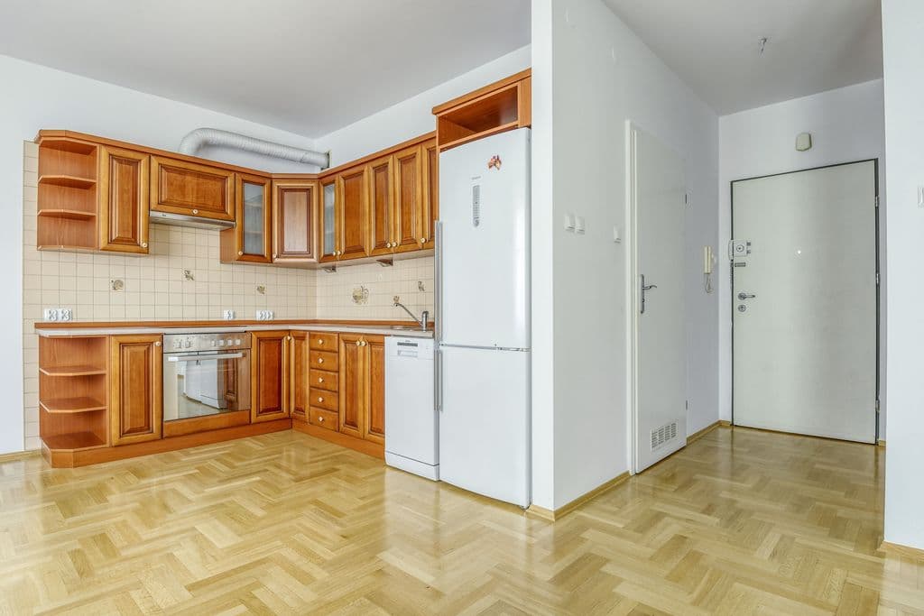 Studio with the option to create 2 rooms – 2