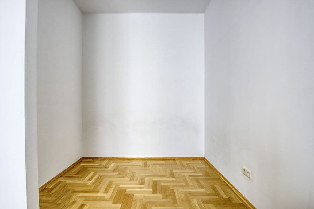 Studio with the option to create 2 rooms – 10